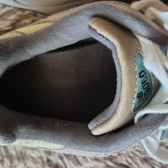 New Balance Women's Gray Sneakers - Picture 10 of 12